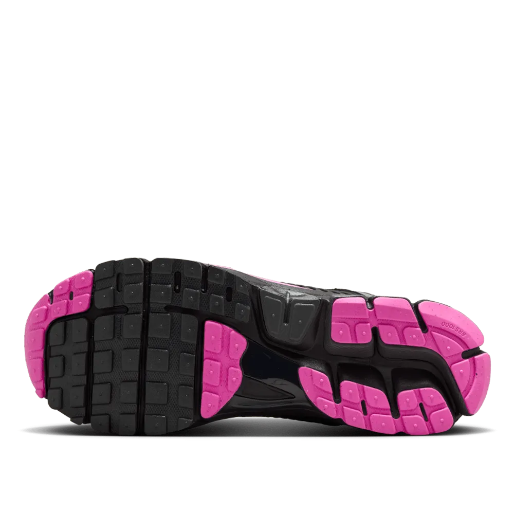 Nike Men's Zoom Vomero 5 Shoes