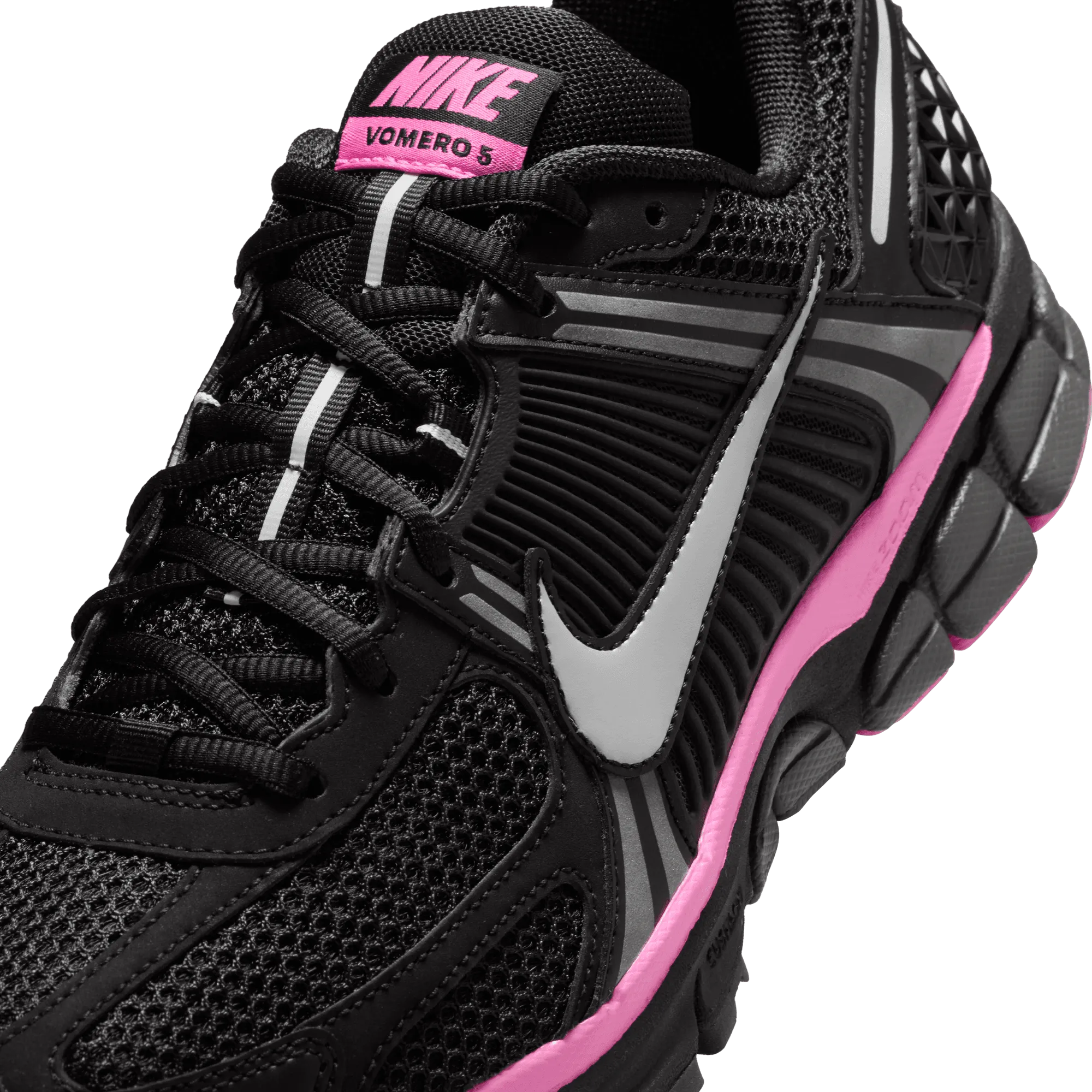 Nike Men's Zoom Vomero 5 Shoes